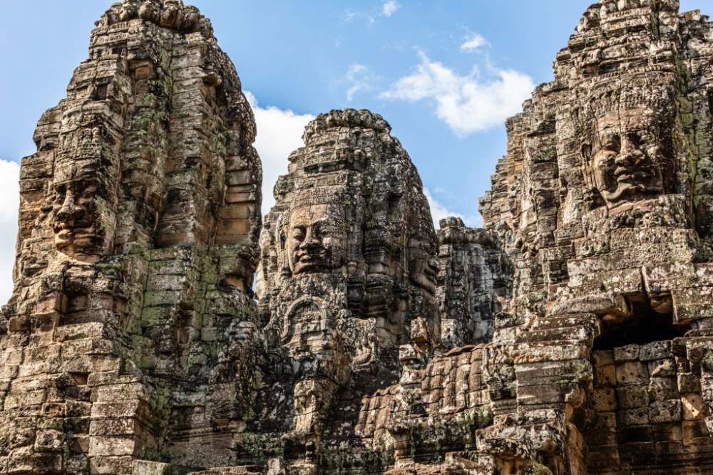 אנגקור תום (Angkor Thom) ומקדש באיון (Bayon) 